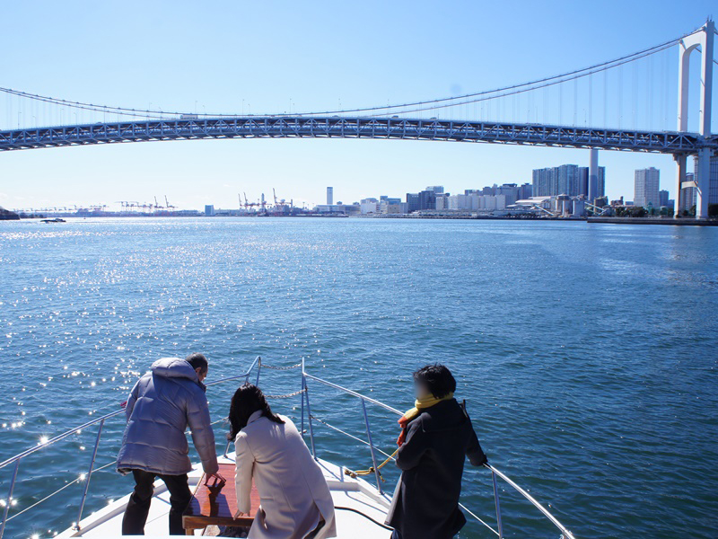 2.レインボーブリッジを進みます