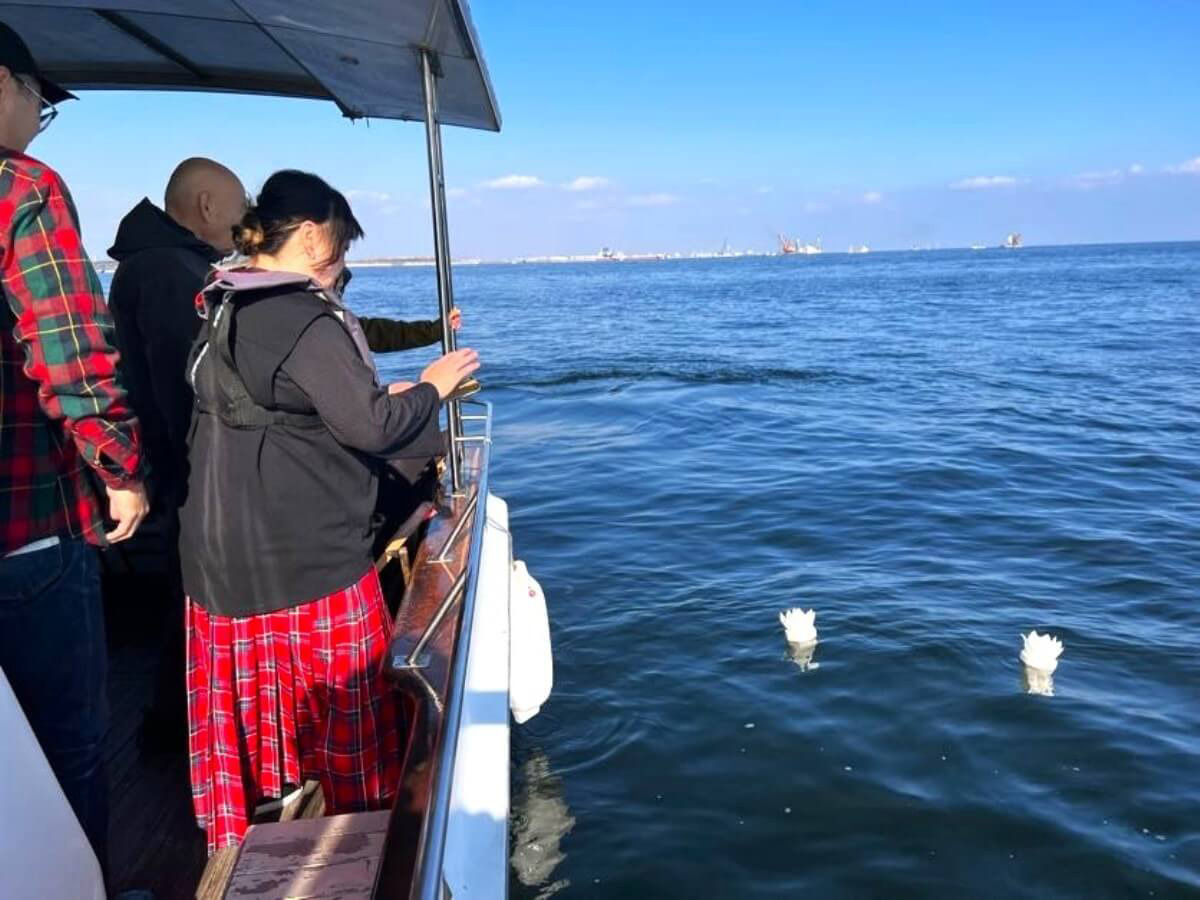 6.BOXにはご遺骨をお納めしております