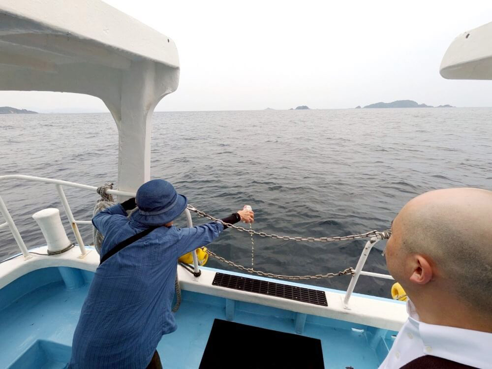 3.お一人ずつ献酒を