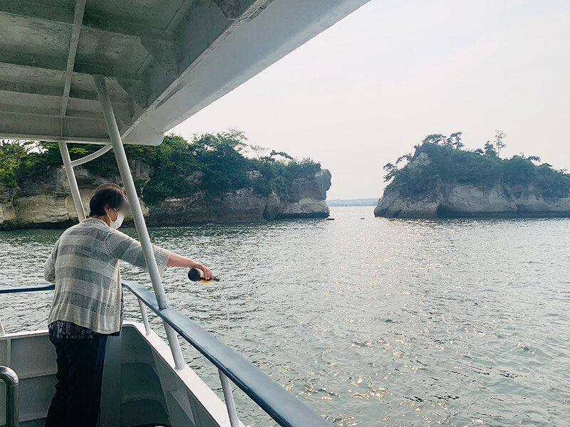 4.島々に囲まれた海で献酒